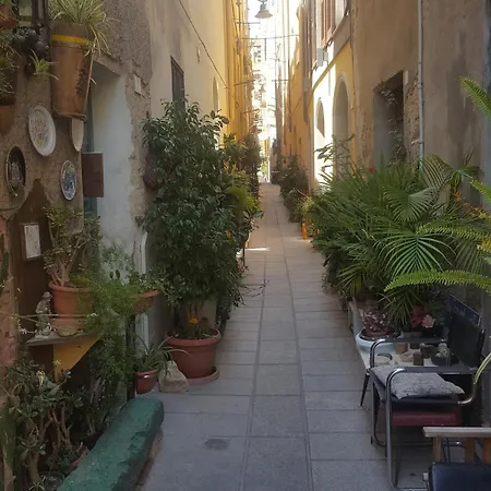 Domus In Castello, Exclusive In Storic Center Cagliari