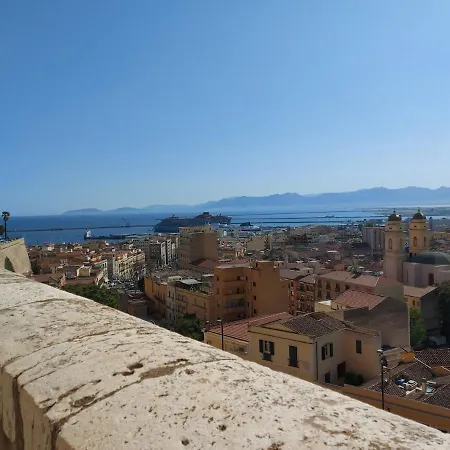Domus In Castello, Exclusive In Storic Center Apartamento Cagliari
